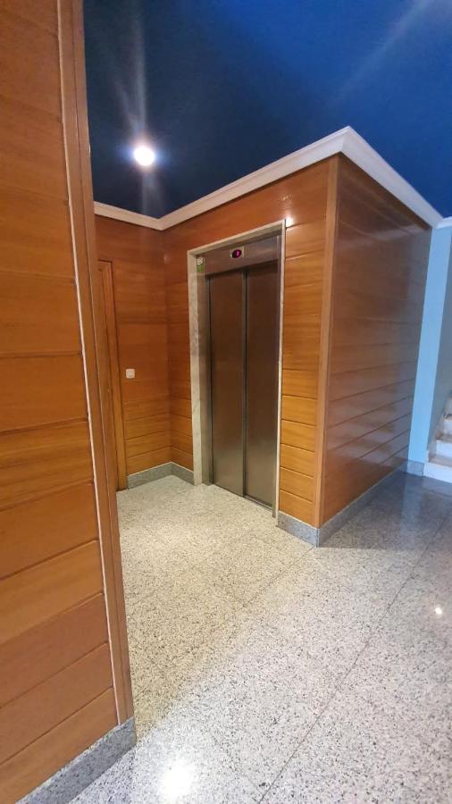 Apartamento O Xardin Ribadeo Bagian luar foto