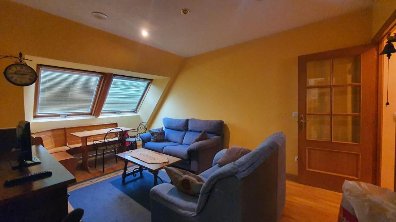 Apartamento O Xardin Ribadeo Bagian luar foto